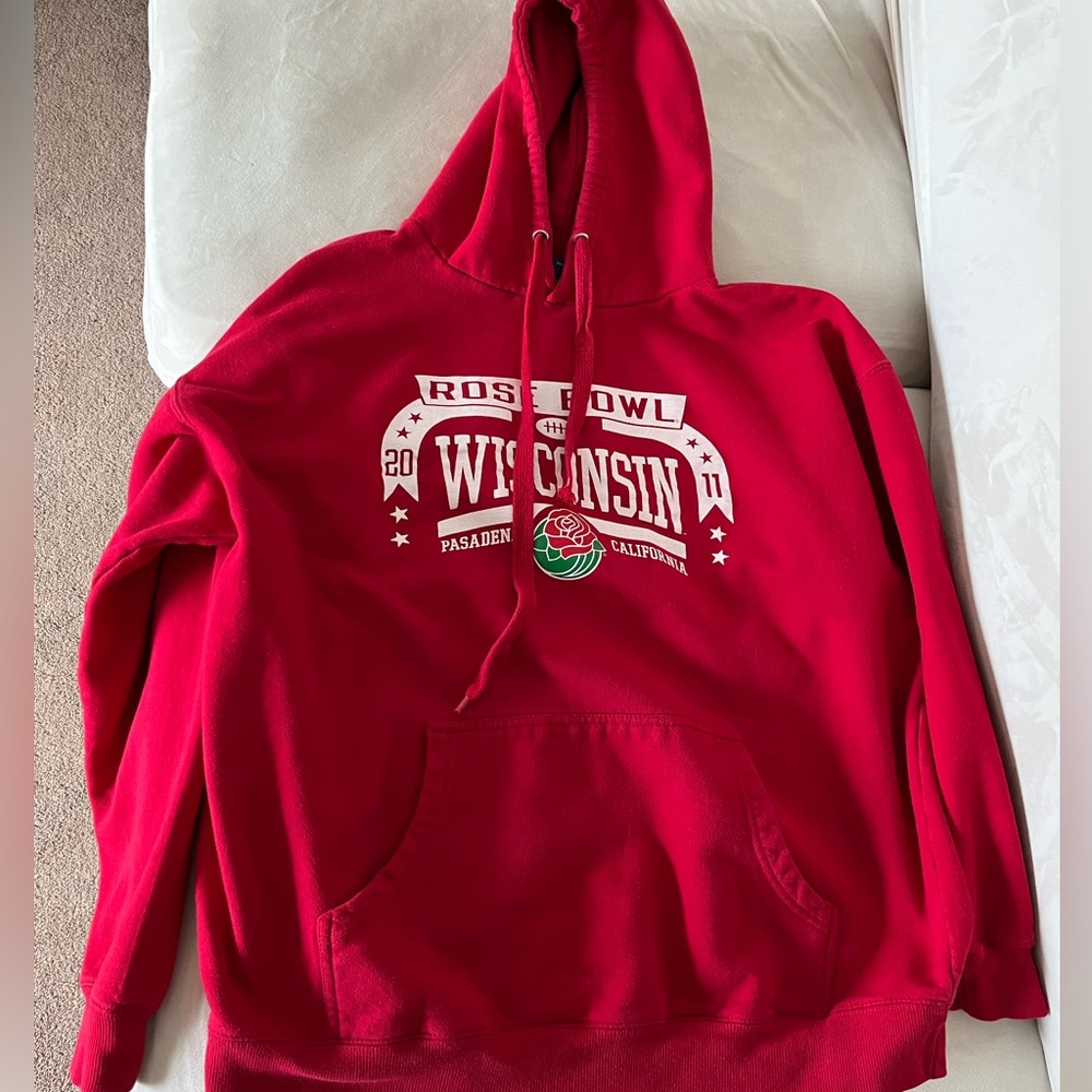 Large Red Wisconsin Badgers Rose Bowl 2011 Hoodie